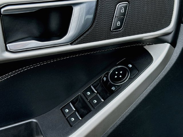 Certified 2022 Ford Explorer XLT AWD/4WD image 19