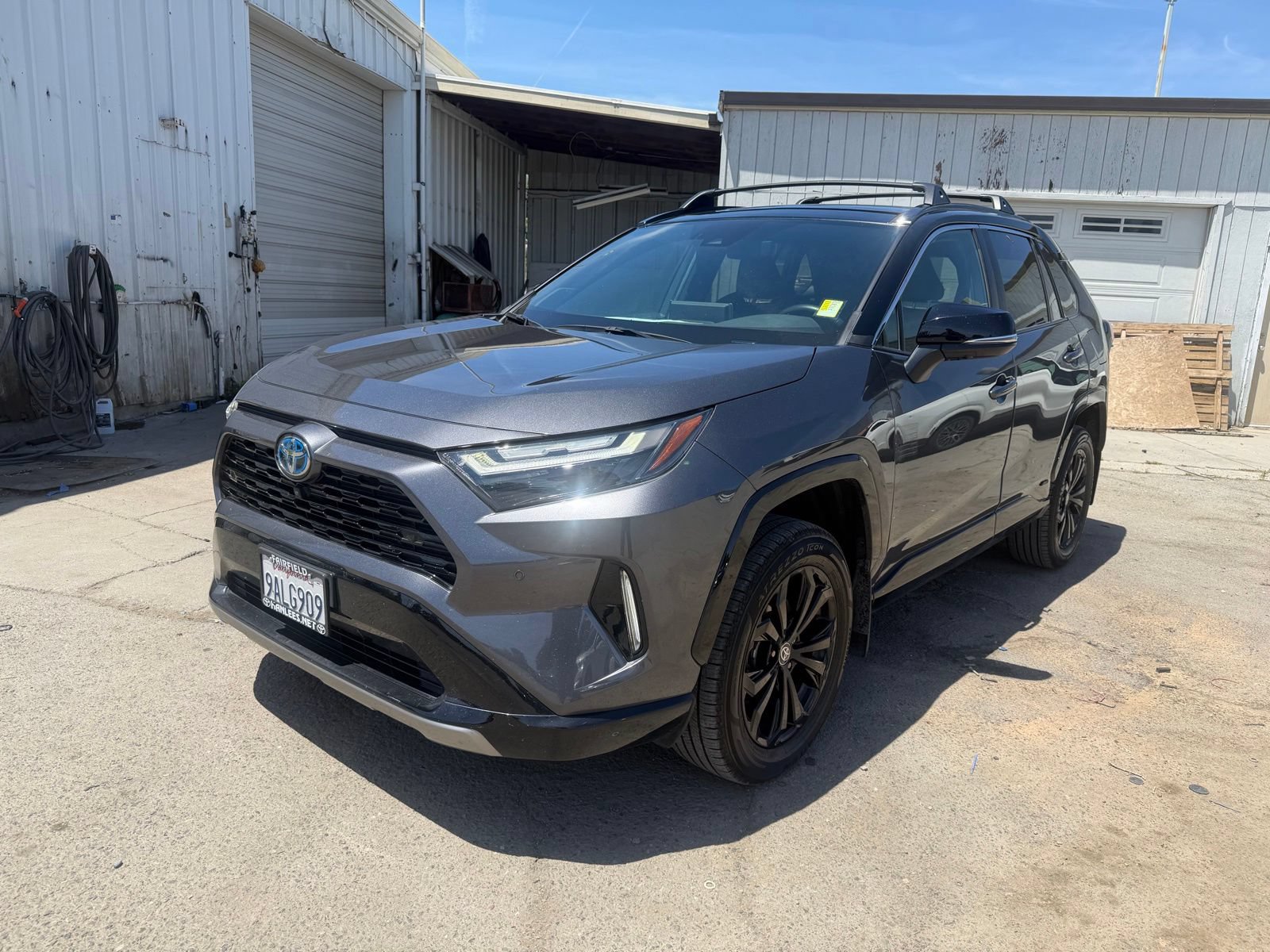Used 2022 Toyota RAV4 XSE AWD/4WD video 1