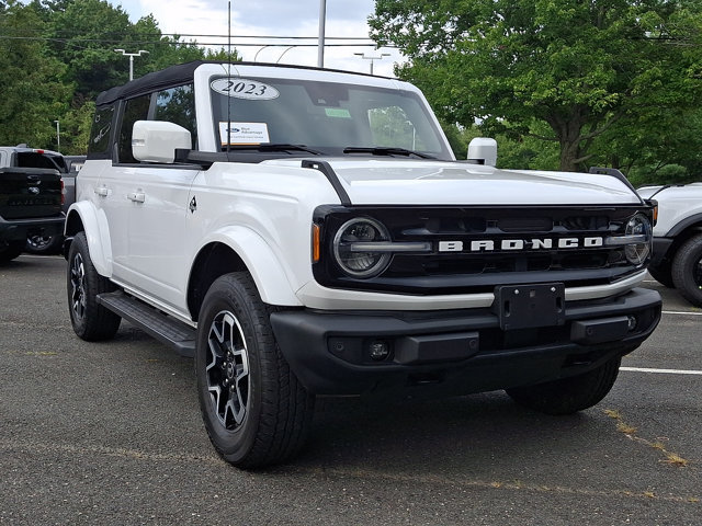 Certified 2023 Ford Bronco Outer Banks AWD/4WD image 2