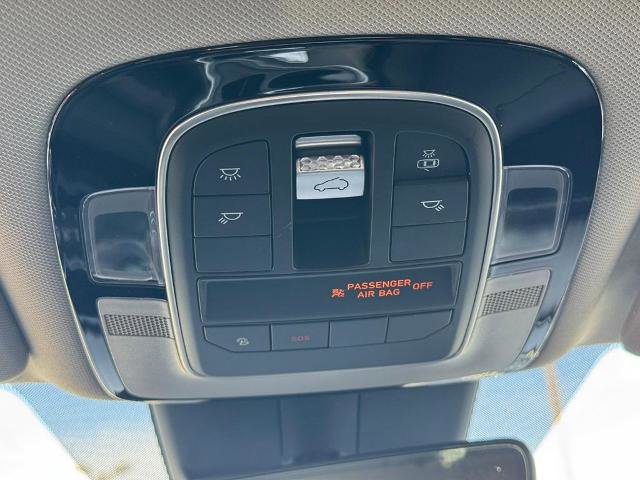 Used 2021 Hyundai Santa Fe SEL w/ Convenience + Premium Package AWD/4WD image 17