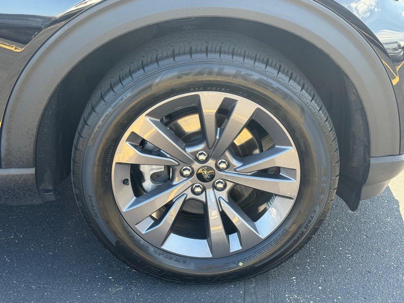 Certified 2023 Ford Explorer XLT w/ Equipment Group 202A AWD/4WD image 13