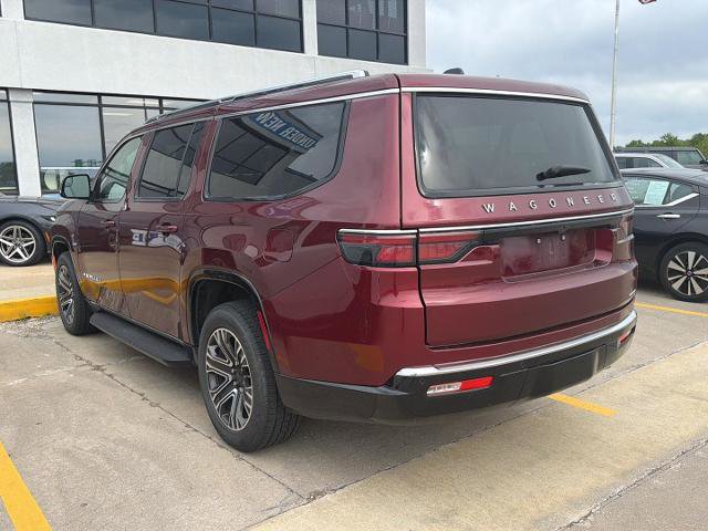 Used 2024 Jeep Wagoneer L Series II w/ Flexible Seating Group AWD/4WD image 2