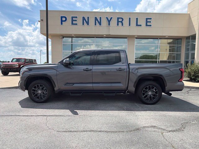Used 2023 Toyota Tundra Platinum AWD/4WD image 8