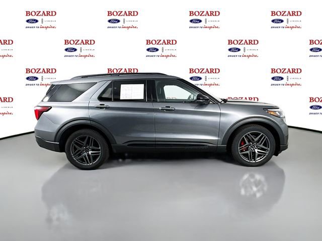 Certified 2025 Ford Explorer ST image 9
