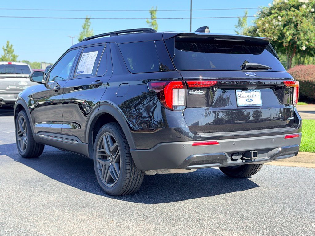 Certified 2025 Ford Explorer ST-Line w/ ST-Line Street Pack AWD/4WD image 6