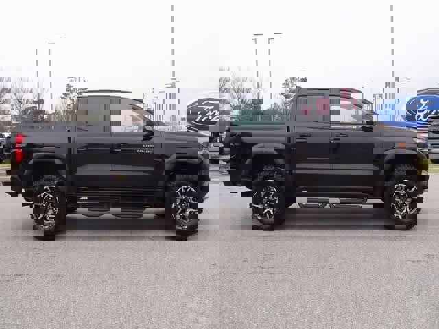 Used 2026 Chevrolet Colorado ZR2 w/ Technology Package image 4