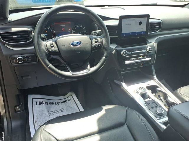 Certified 2020 Ford Explorer XLT w/ Equipment Group 202A AWD/4WD image 16