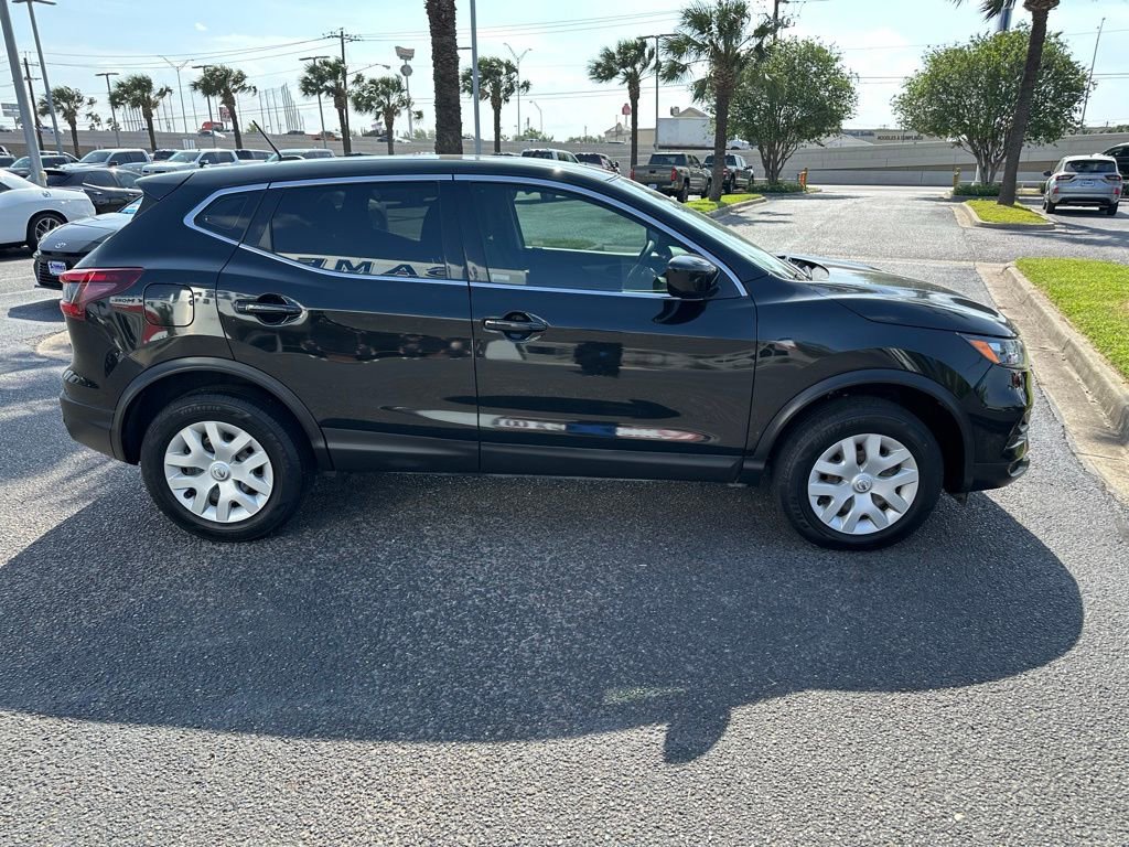 Used 2020 Nissan Rogue Sport S image 7