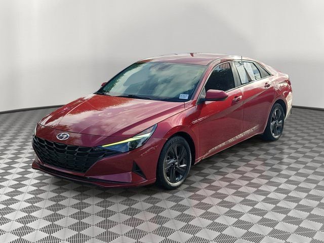Used 2021 Hyundai Elantra SEL FWD image 2