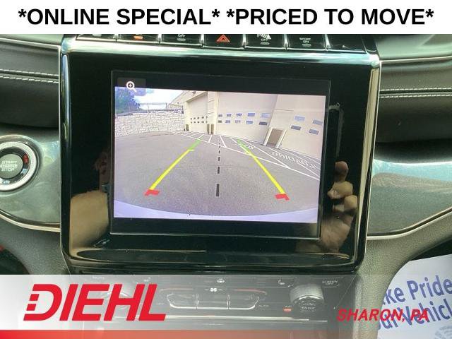 Used 2022 Jeep Grand Cherokee Laredo w/ Luxury Tech Group I AWD/4WD image 31