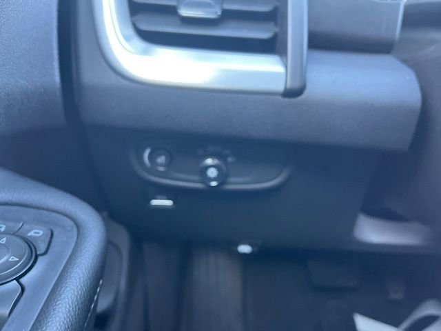 Used 2024 GMC Terrain SLE image 19