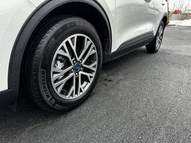 Certified 2022 Ford Escape SEL image 13