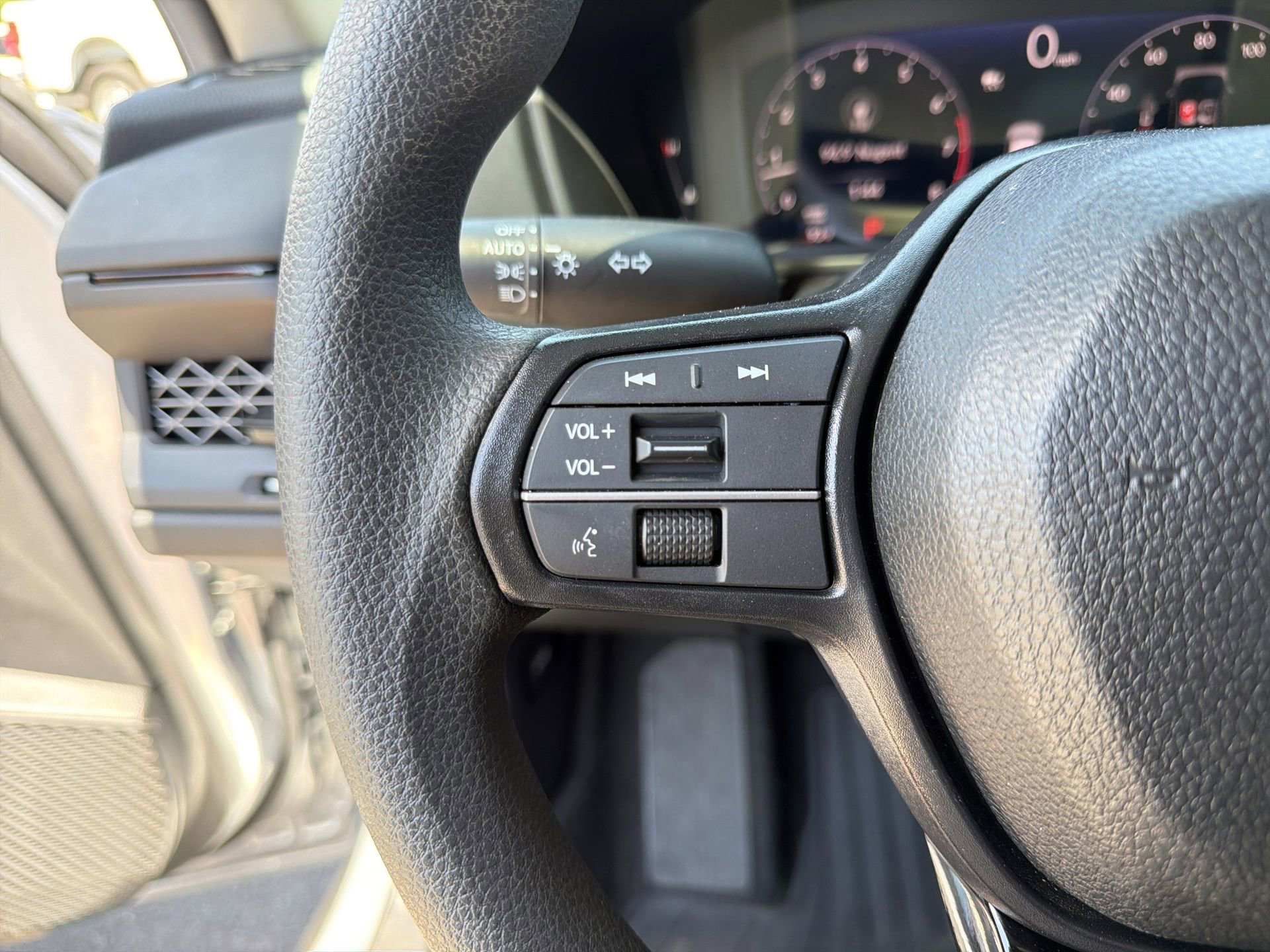 Used 2024 Honda Accord LX image 12