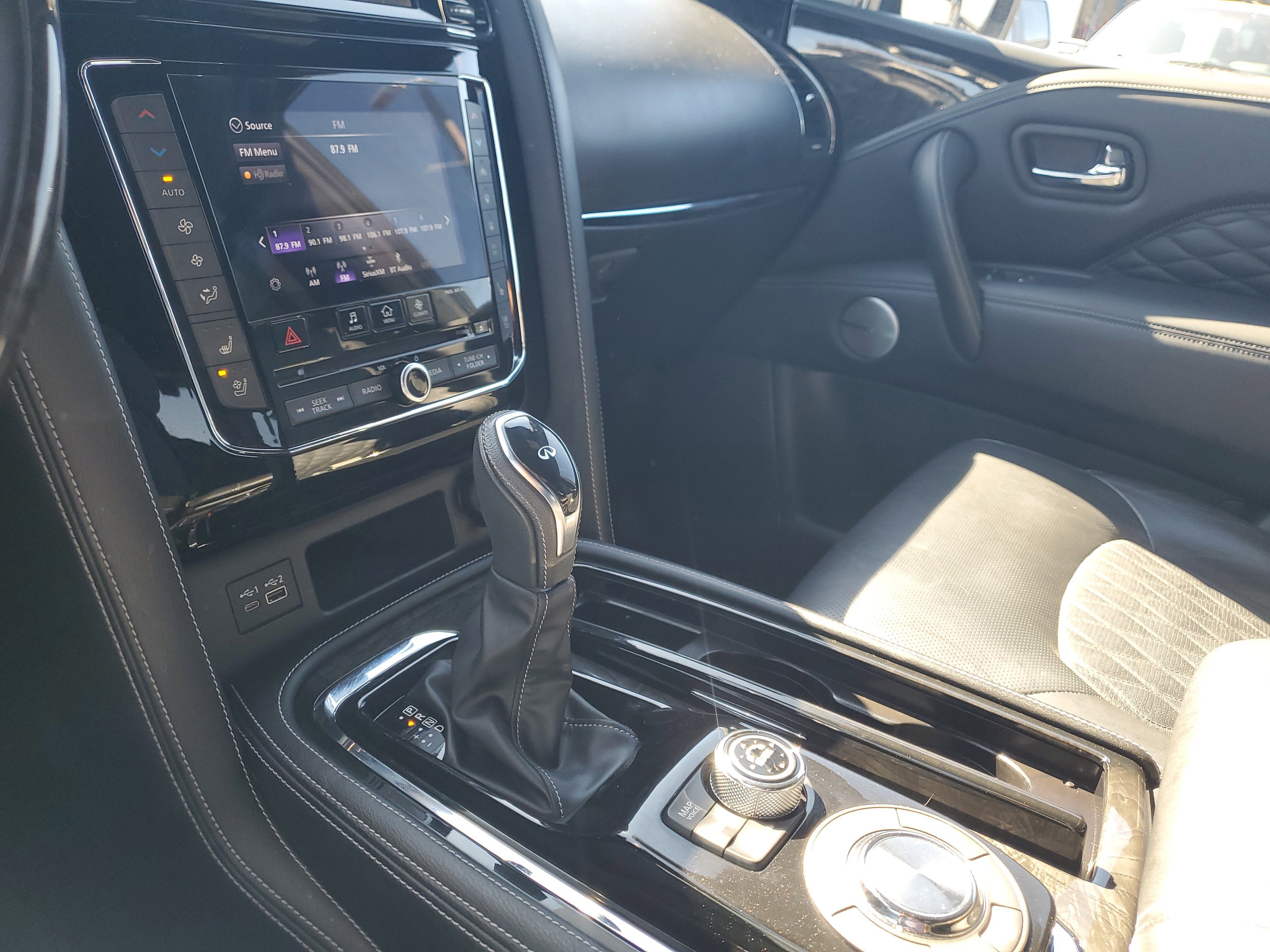 Used 2021 INFINITI QX80 Sensory w/ Cargo Package image 29