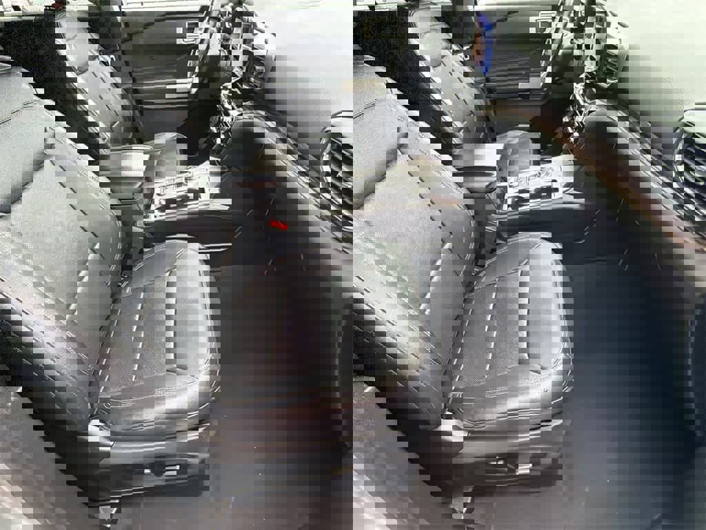 Certified 2023 Ford Explorer Limited image 11