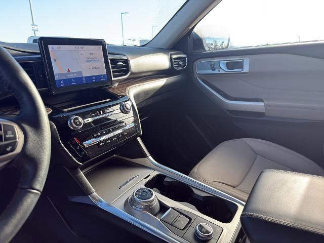 Certified 2023 Ford Explorer Limited w/ Equipment Group 301A image 11