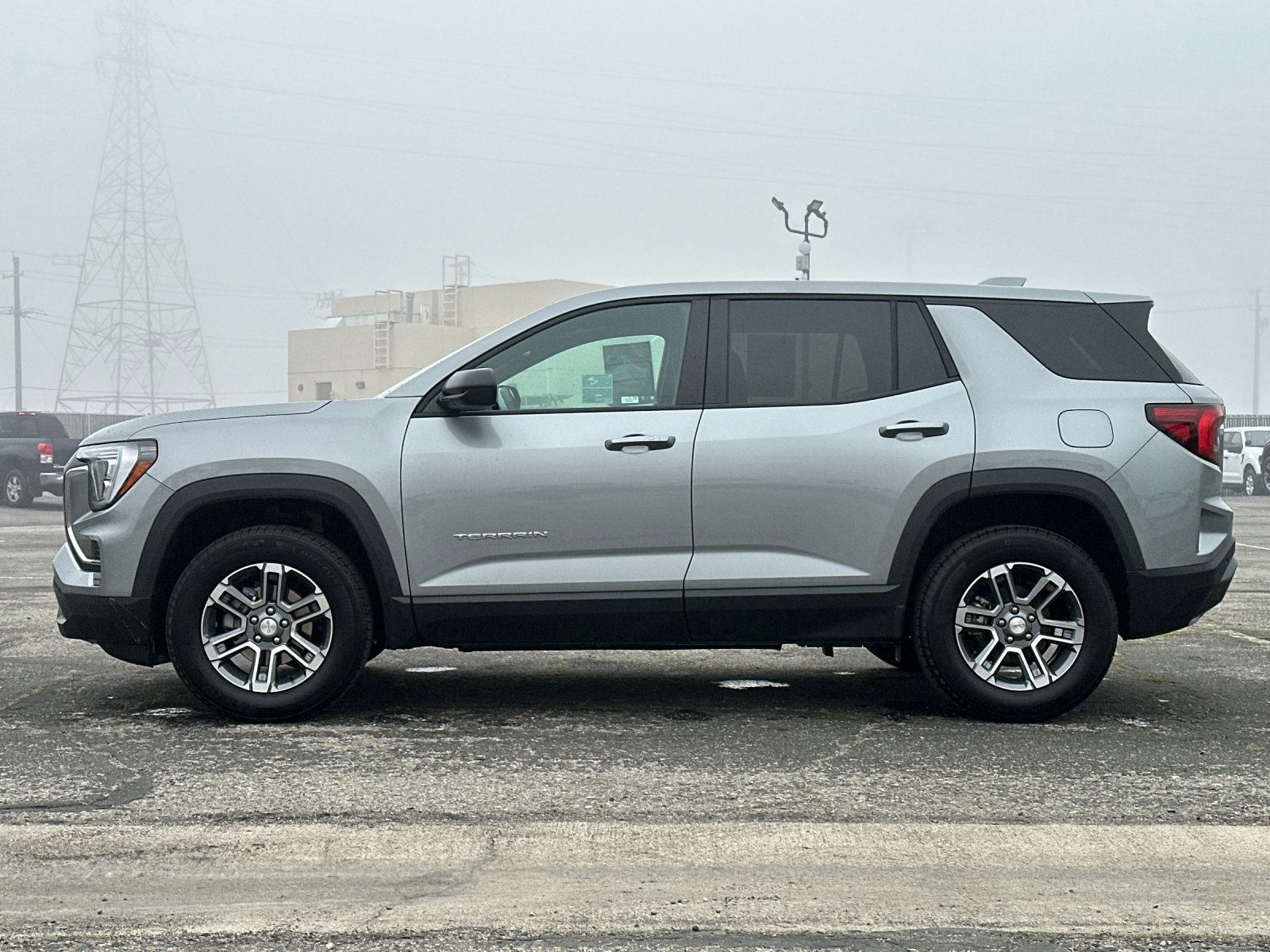 Used 2025 GMC Terrain Elevation image 2