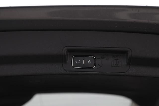 Certified 2025 Ford Explorer Active w/ Active Comfort Package AWD/4WD image 13