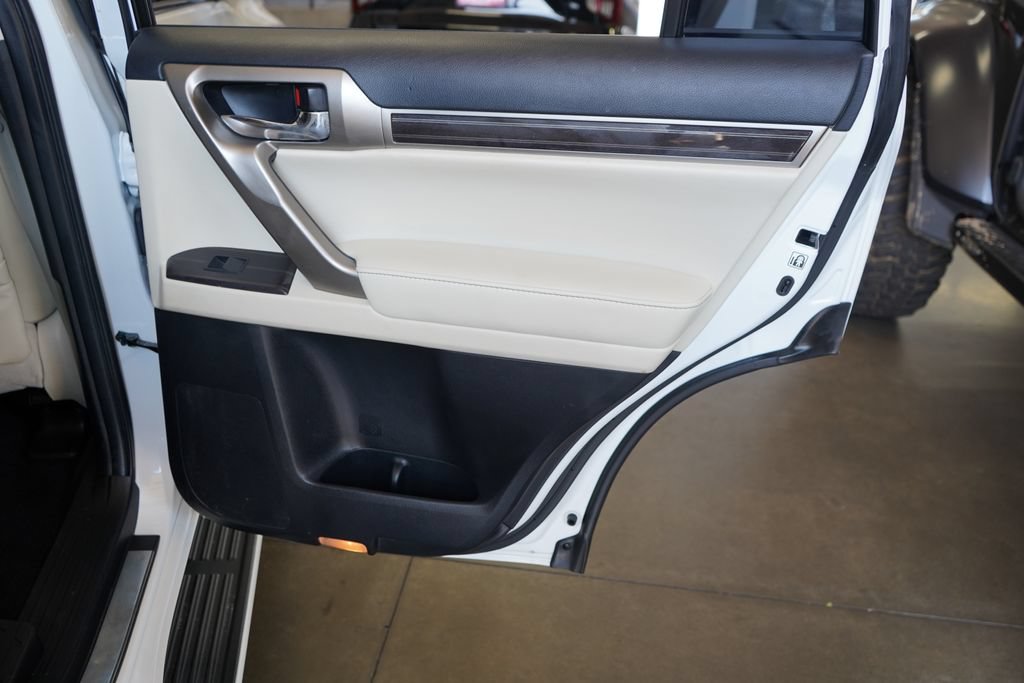 Used 2020 Lexus GX 460 Premium AWD/4WD image 21