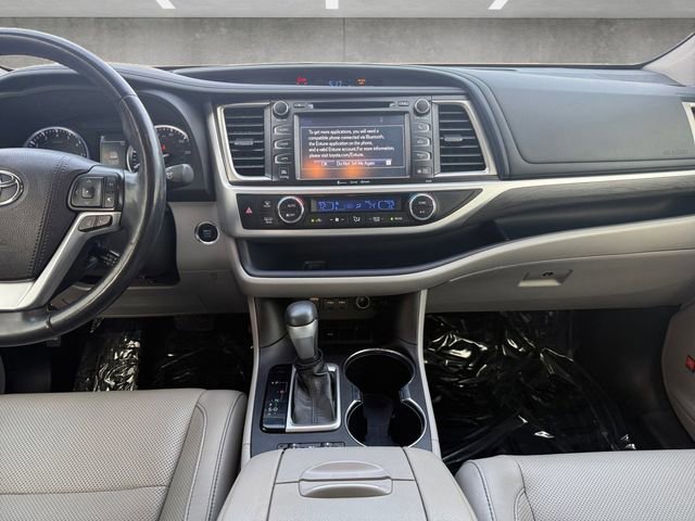 Used 2019 Toyota Highlander Limited Platinum image 9