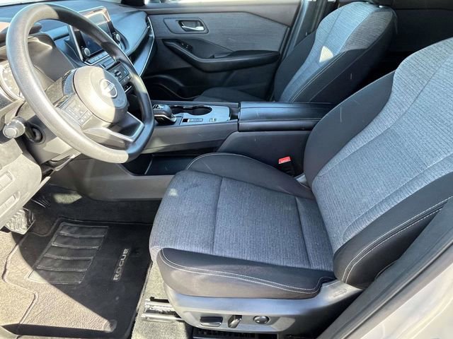 Used 2023 Nissan Rogue SV image 10