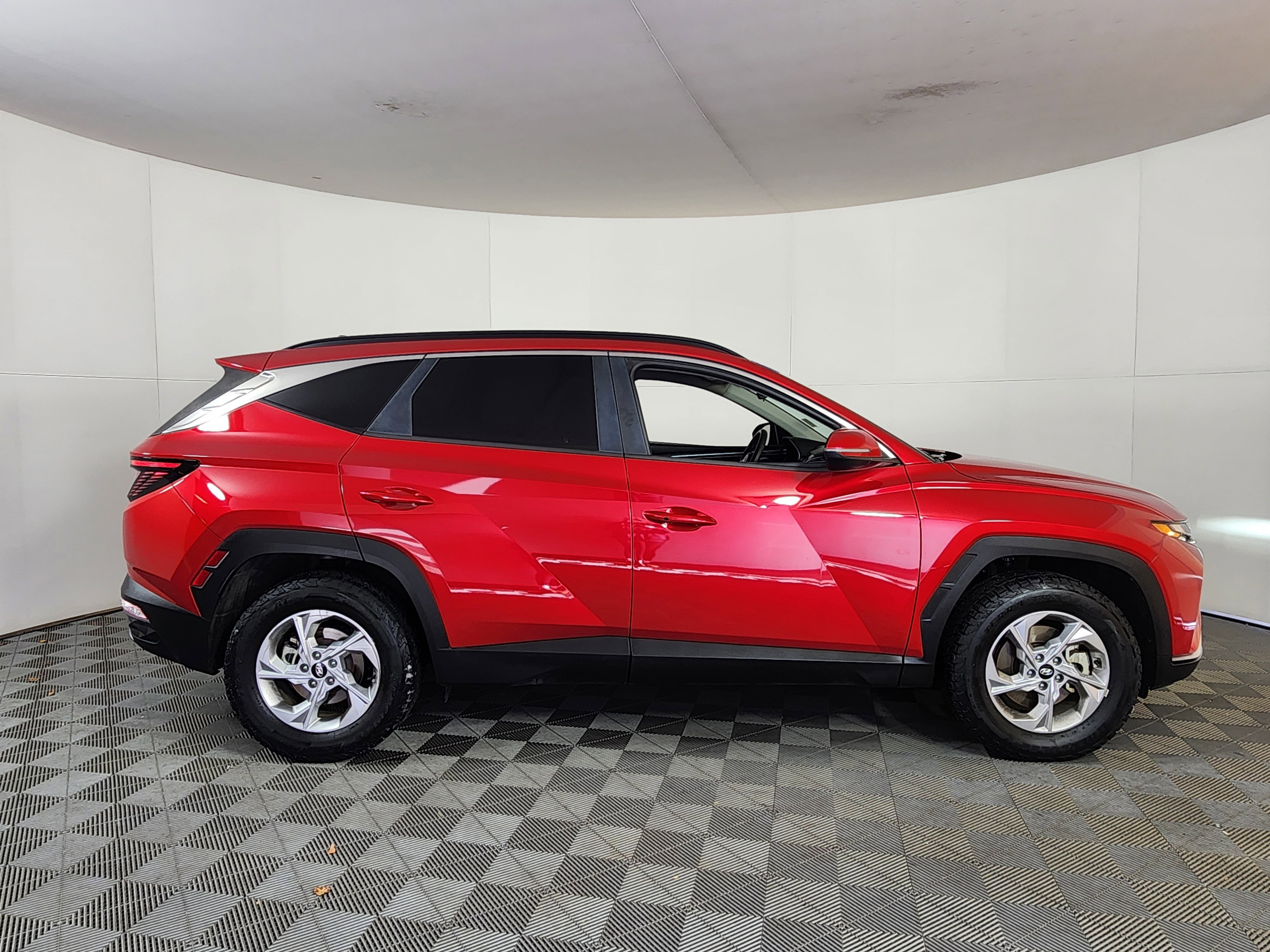 Used 2022 Hyundai Tucson SEL image 6