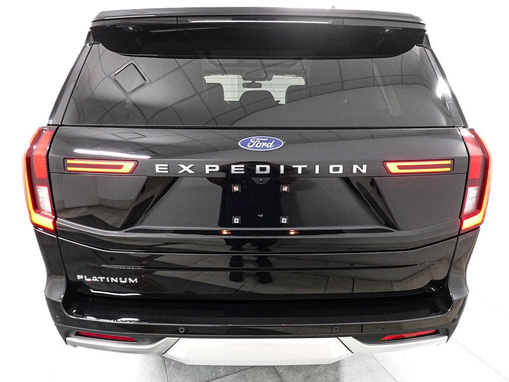 Certified 2025 Ford Expedition Platinum AWD/4WD image 6