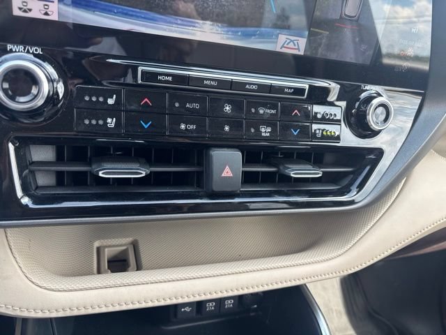 Used 2020 Toyota Highlander Limited AWD/4WD image 21