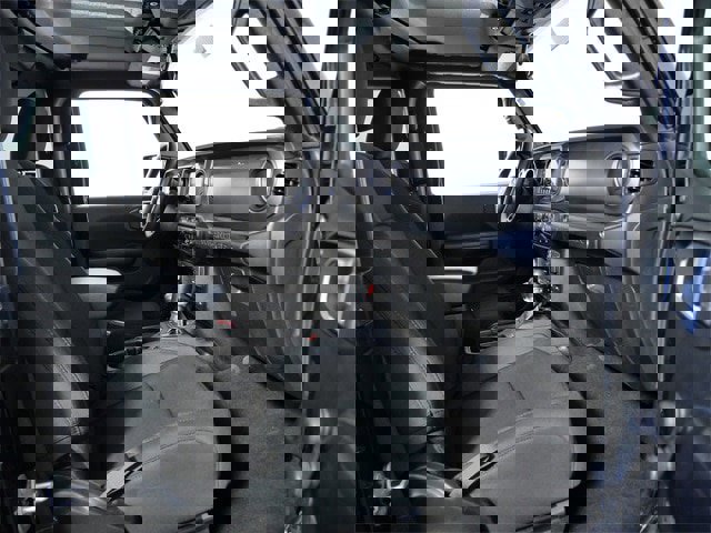 Used 2022 Jeep Wrangler Sport image 11