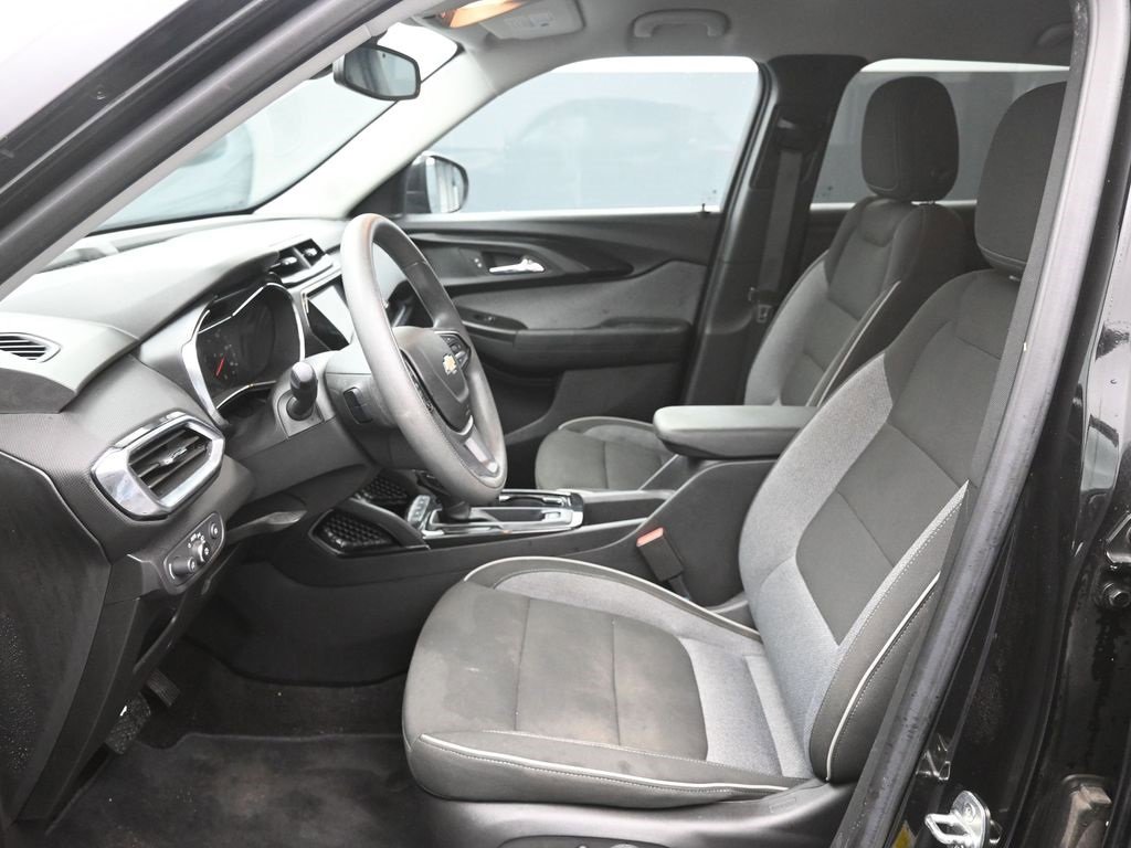 Used 2023 Chevrolet TrailBlazer LT w/ Convenience Package image 18