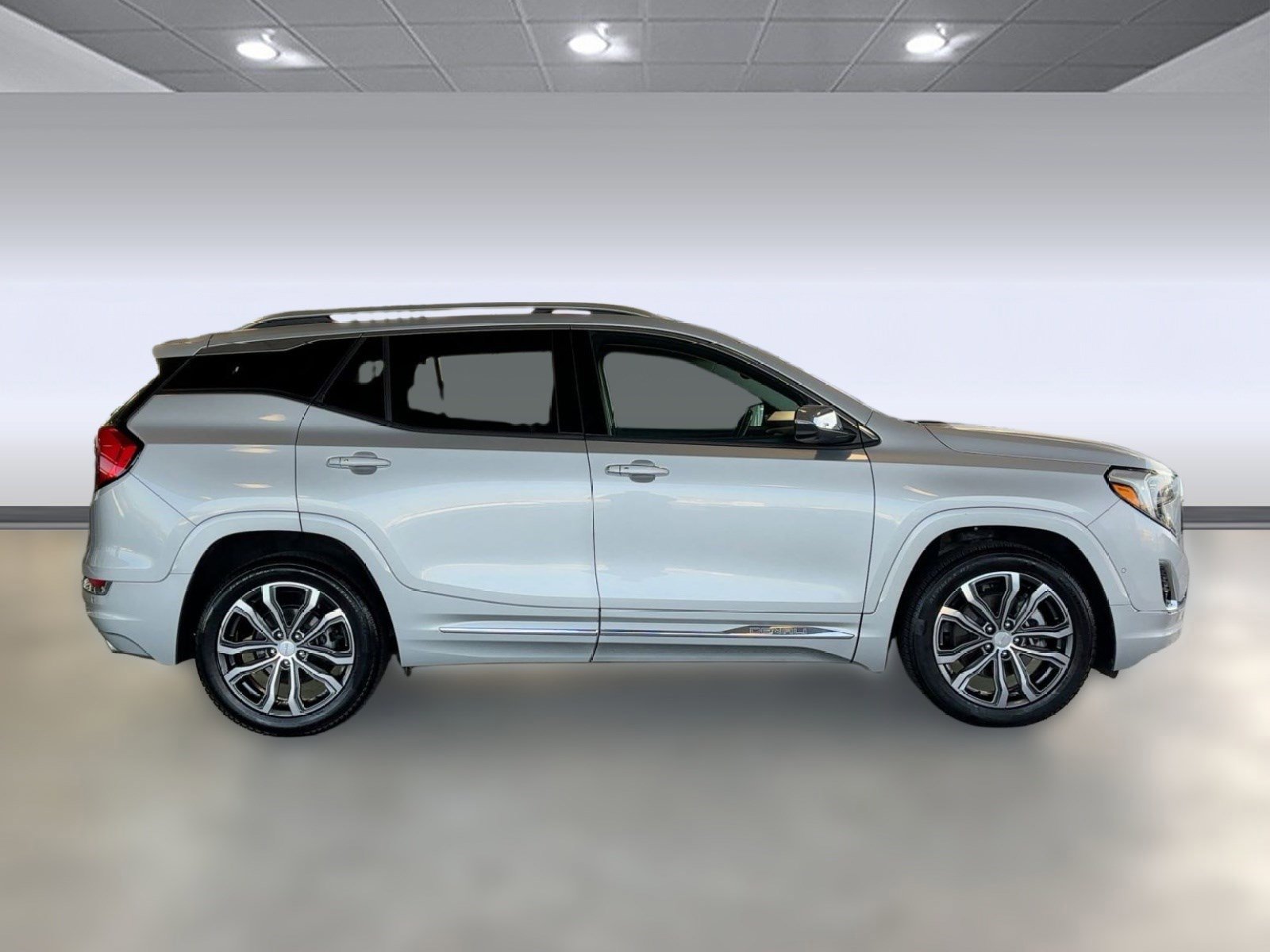 Used 2019 GMC Terrain Denali w/ Advanced Safety Package image 6