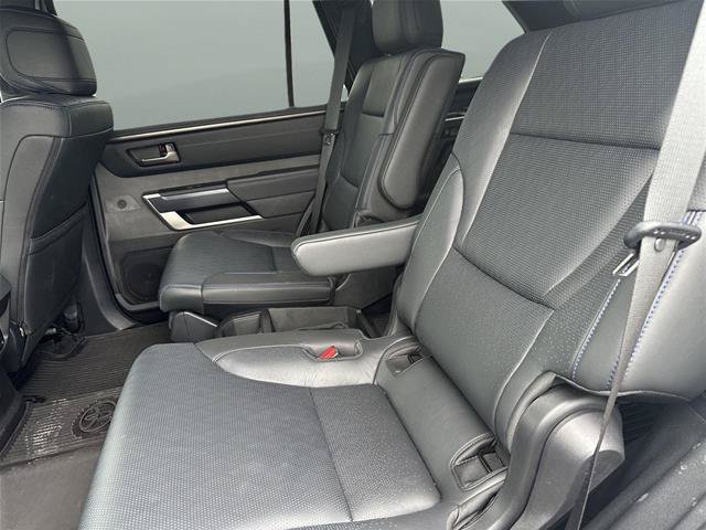 Used 2026 Toyota Sequoia Platinum AWD/4WD image 17