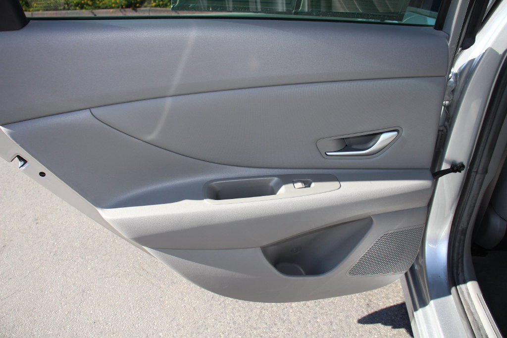 Used 2023 Hyundai Elantra SEL w/ Convenience Package FWD image 21