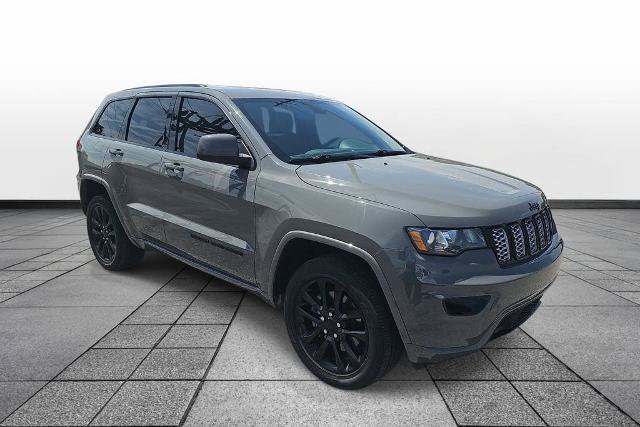 Used 2021 Jeep Grand Cherokee Laredo X AWD/4WD image 3