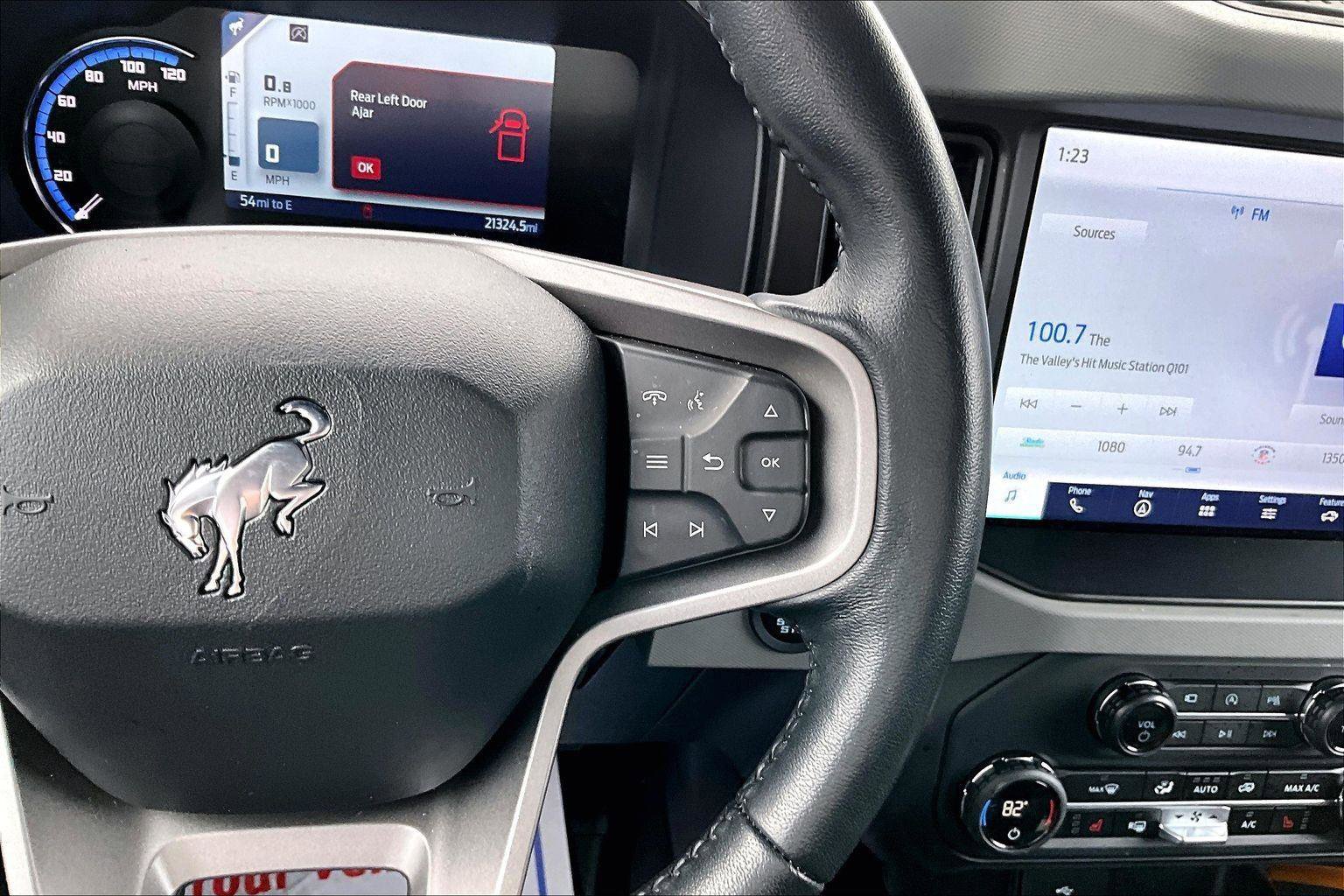 Certified 2023 Ford Bronco Badlands image 18