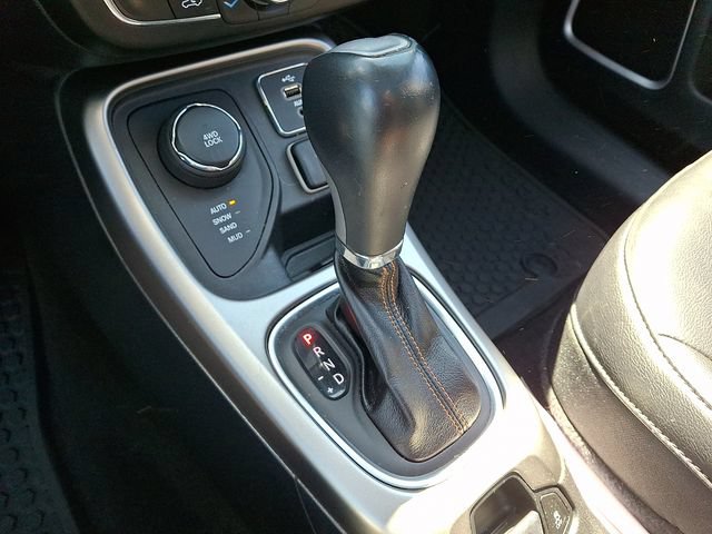 Used 2018 Jeep Compass Latitude w/ Popular Equipment Group AWD/4WD image 26