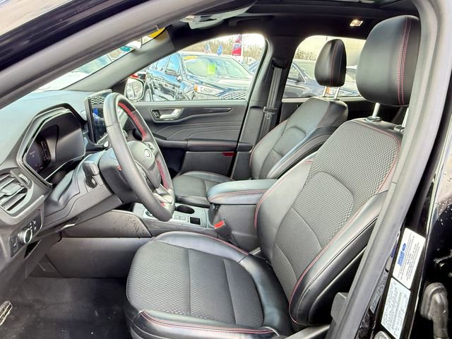 Certified 2024 Ford Escape ST-Line w/ Tech Pack #1 image 6