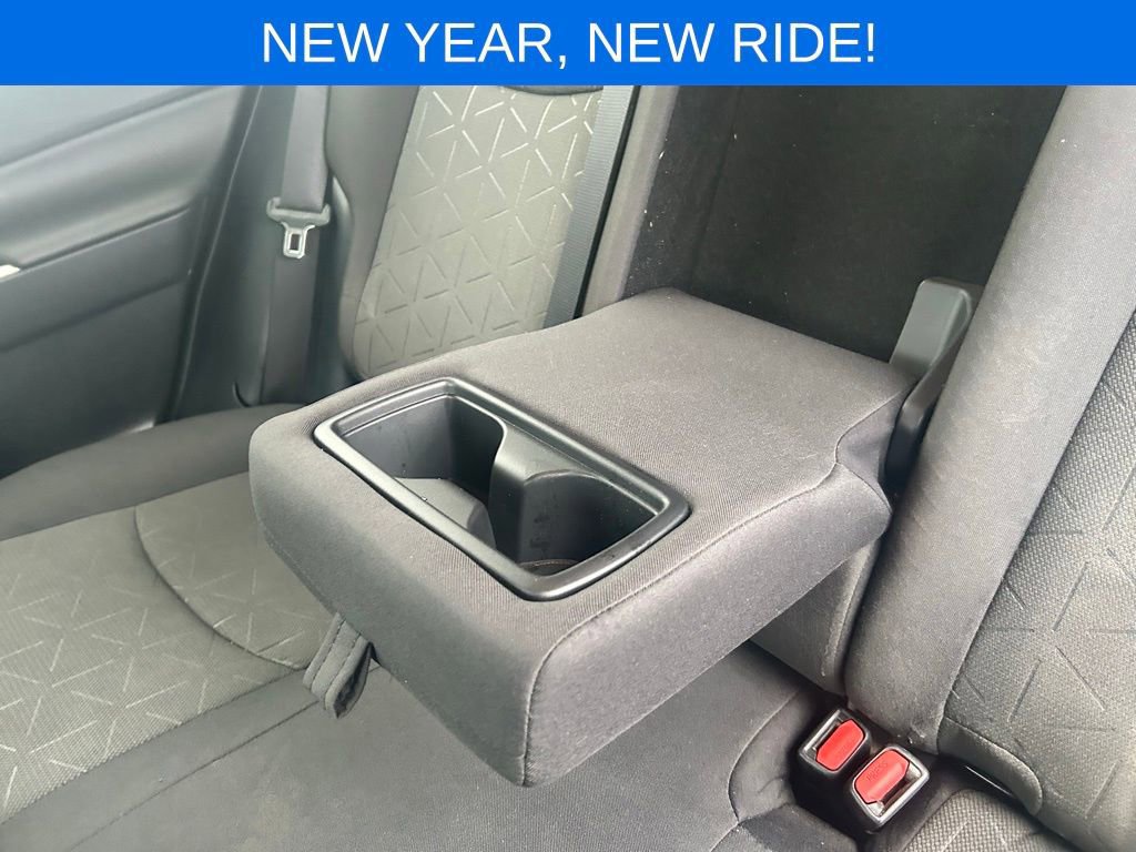 Used 2021 Toyota RAV4 XLE image 20