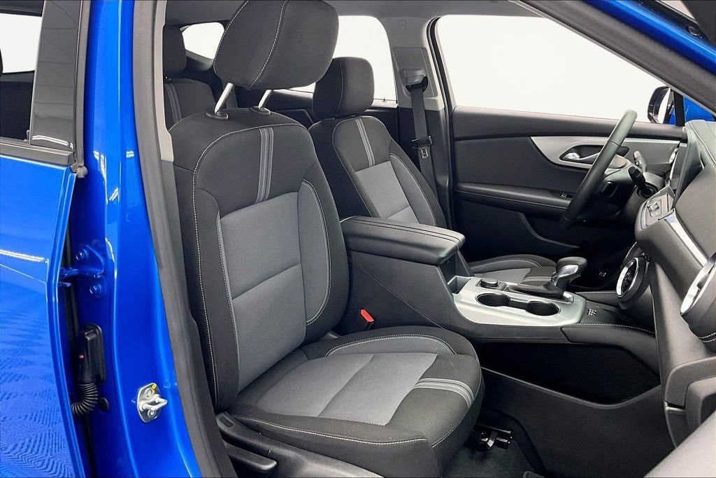 Used 2024 Chevrolet Blazer LT w/ Convenience Package image 9