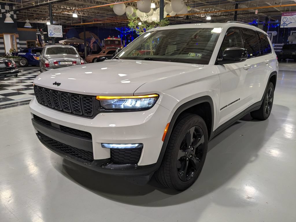 Used 2022 Jeep Grand Cherokee L Limited w/ Black Appearance Package