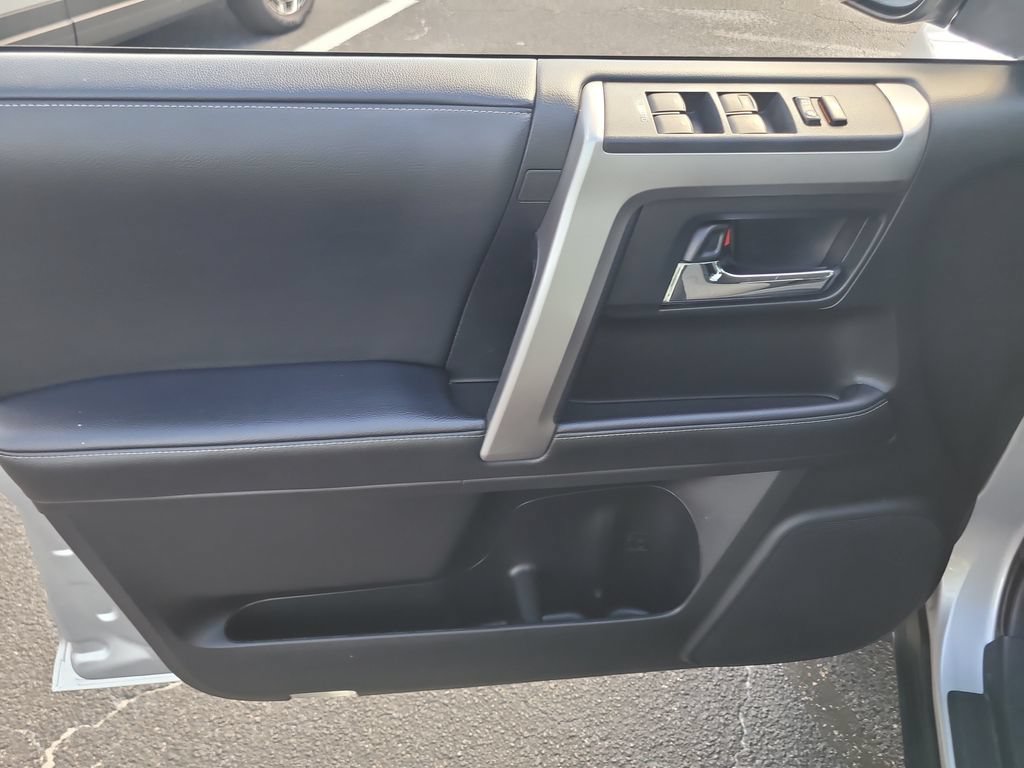 Used 2022 Toyota 4Runner SR5 RWD image 13