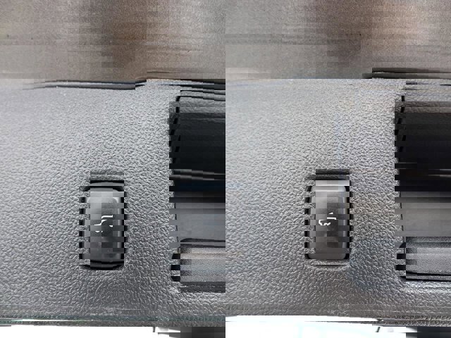 Certified 2023 Ford Escape ST-Line Elite AWD/4WD image 28