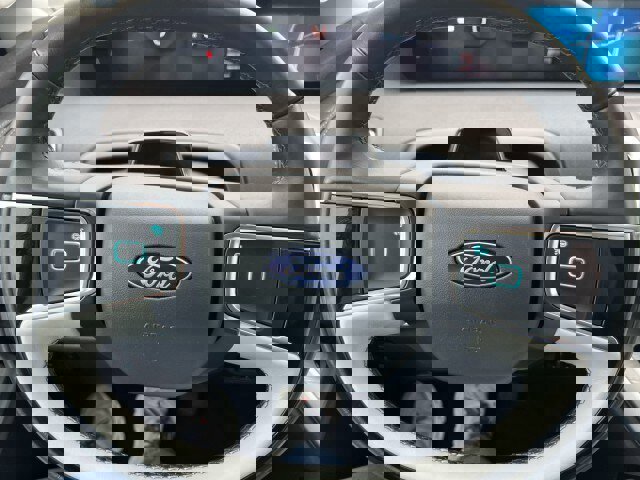 Certified 2025 Ford Expedition Max Platinum image 18