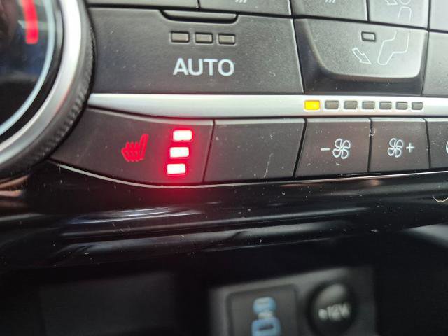 Certified 2022 Ford Escape SEL w/ SEL Stealth AWD Package image 25