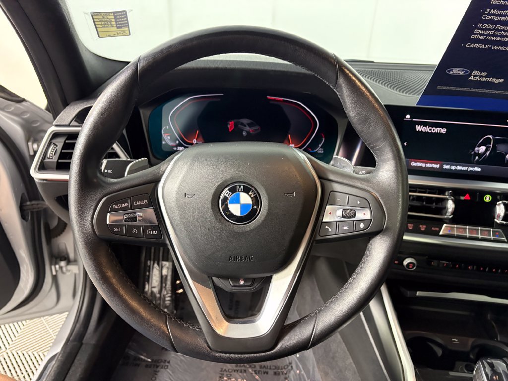 Used 2019 BMW 330i xDrive Sedan w/ Driving Assistance Package AWD/4WD image 15