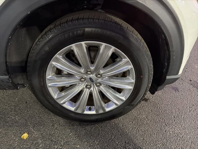 Certified 2022 Ford Explorer Limited w/ Limited Technology Package image 7