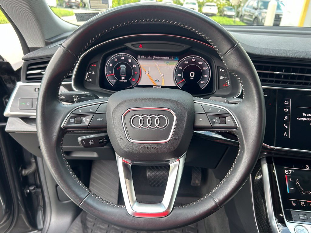 Used 2020 Audi Q8 Premium Plus AWD/4WD image 17