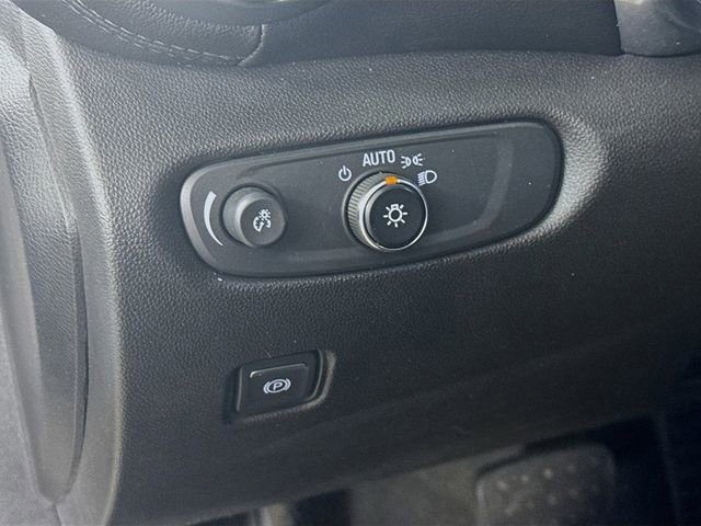 Used 2021 Chevrolet Blazer LT image 12