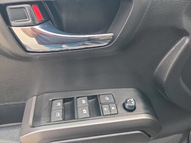 Used 2023 Toyota Tacoma TRD Off-Road w/ Black Out Package (TMS) image 17