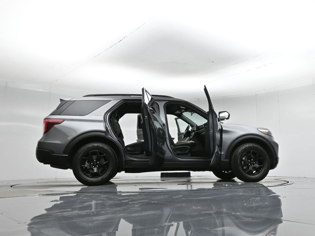 Certified 2022 Ford Explorer Timberline image 8